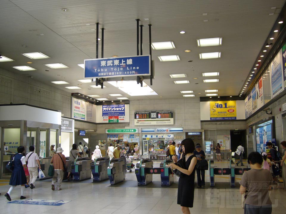 東武川越駅改札口