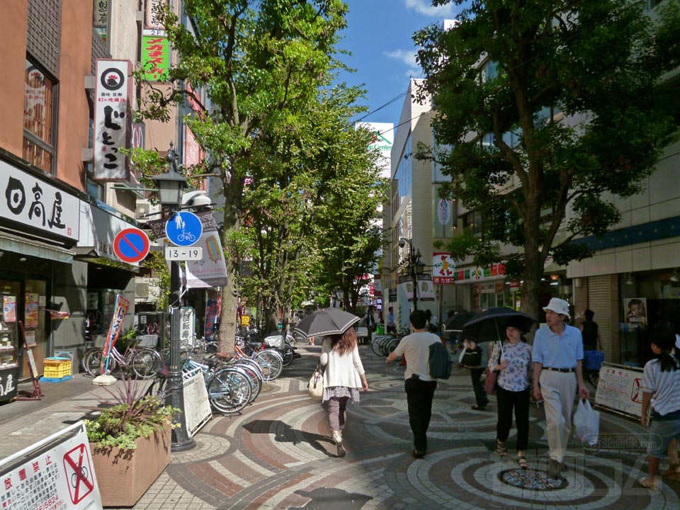 川口銀座通り商店街(グリーンプラザ)