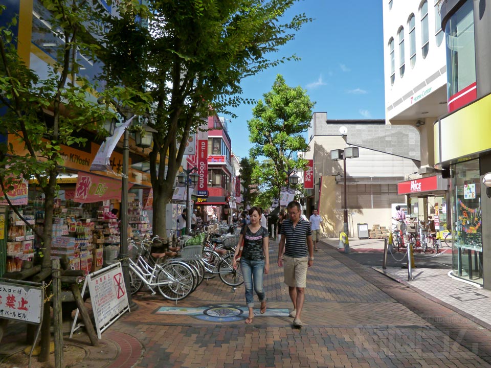 川口銀座通り商店街(樹モール)