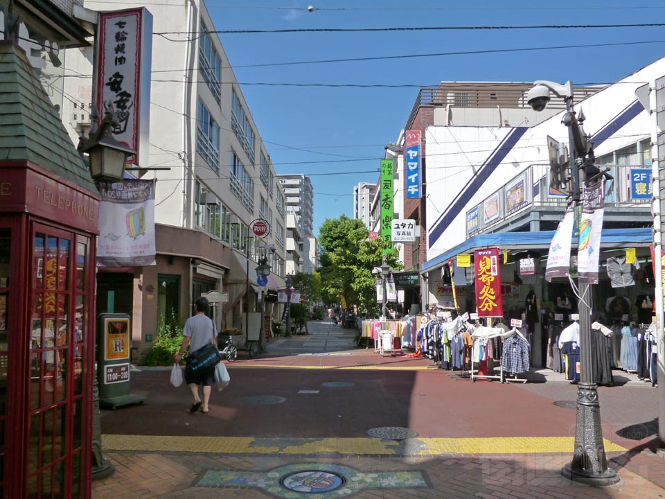 川口銀座通り商店街(樹モール)
