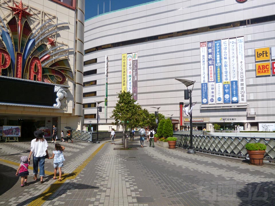 JR川口駅東口前