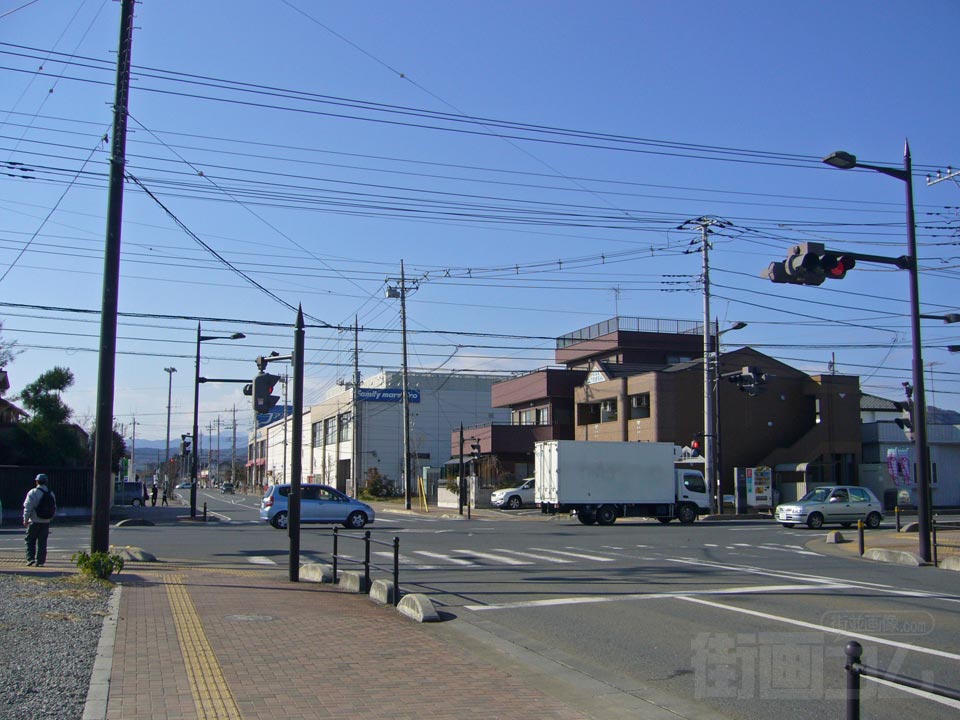 高麗川駅前通り