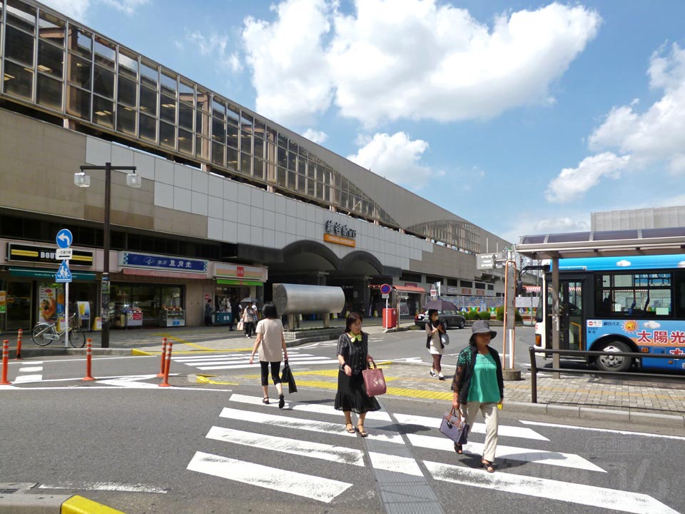東武越谷駅東口前