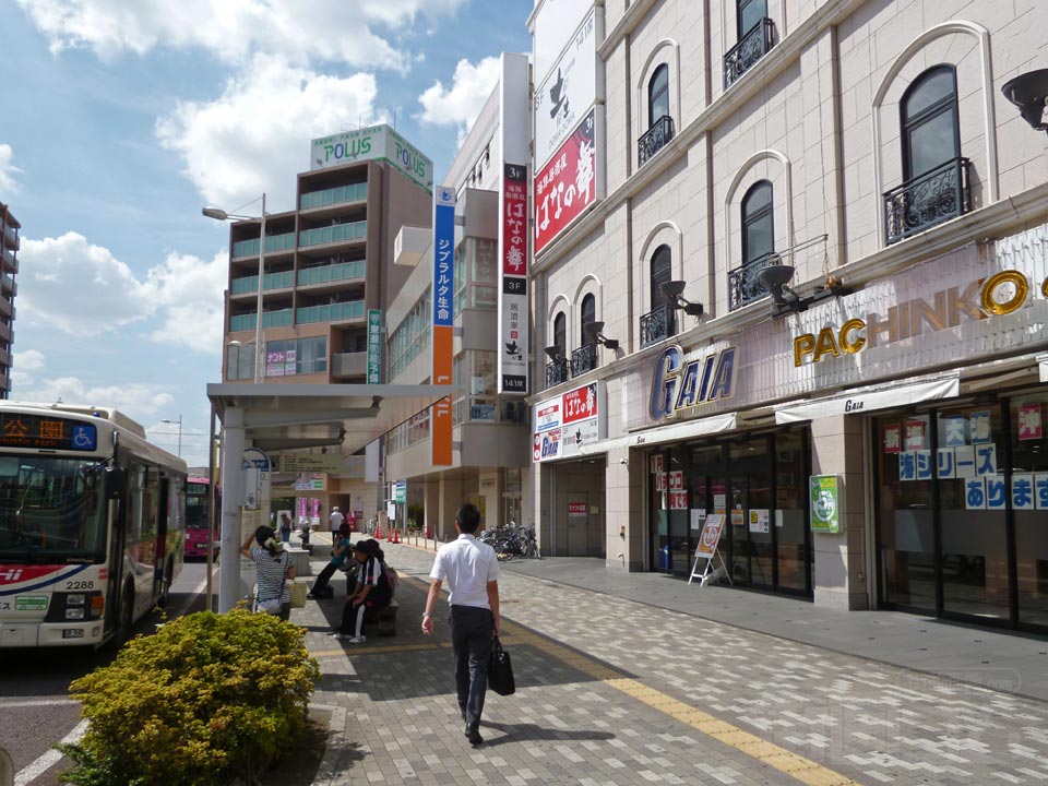 越谷駅西口バス停