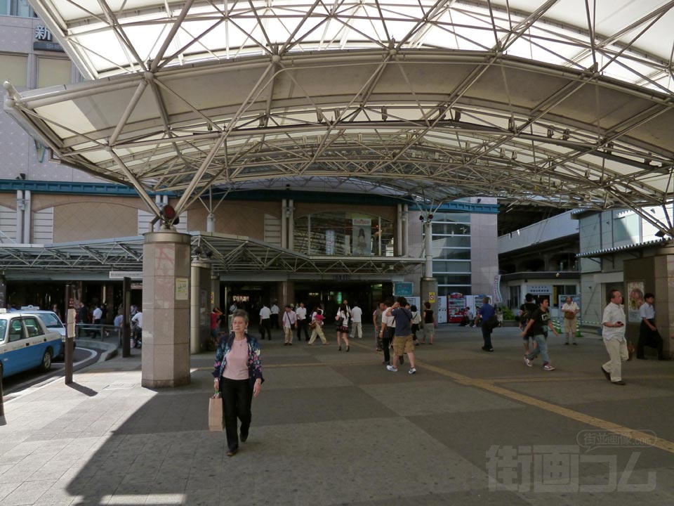 東武新越谷駅東口前