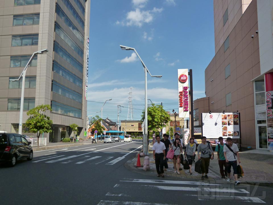 新越谷駅前通り