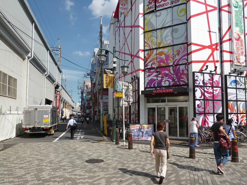 JR南越谷駅・東武新越谷駅前