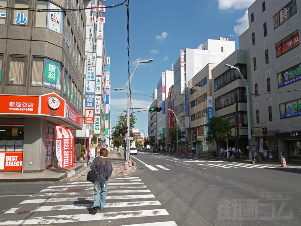 新越谷駅前通り