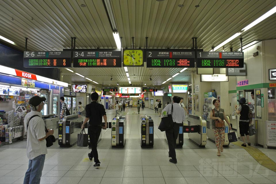 JR武蔵浦和駅改札口