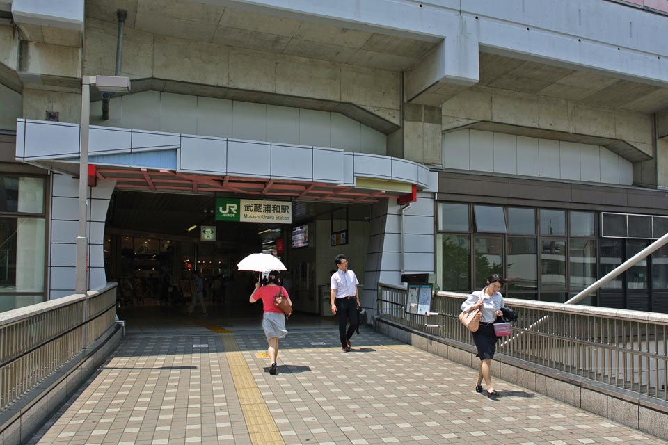 JR武蔵浦和駅東口