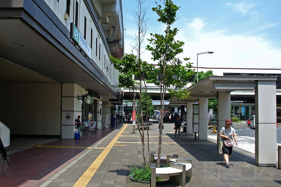 JR武蔵浦和駅東口前