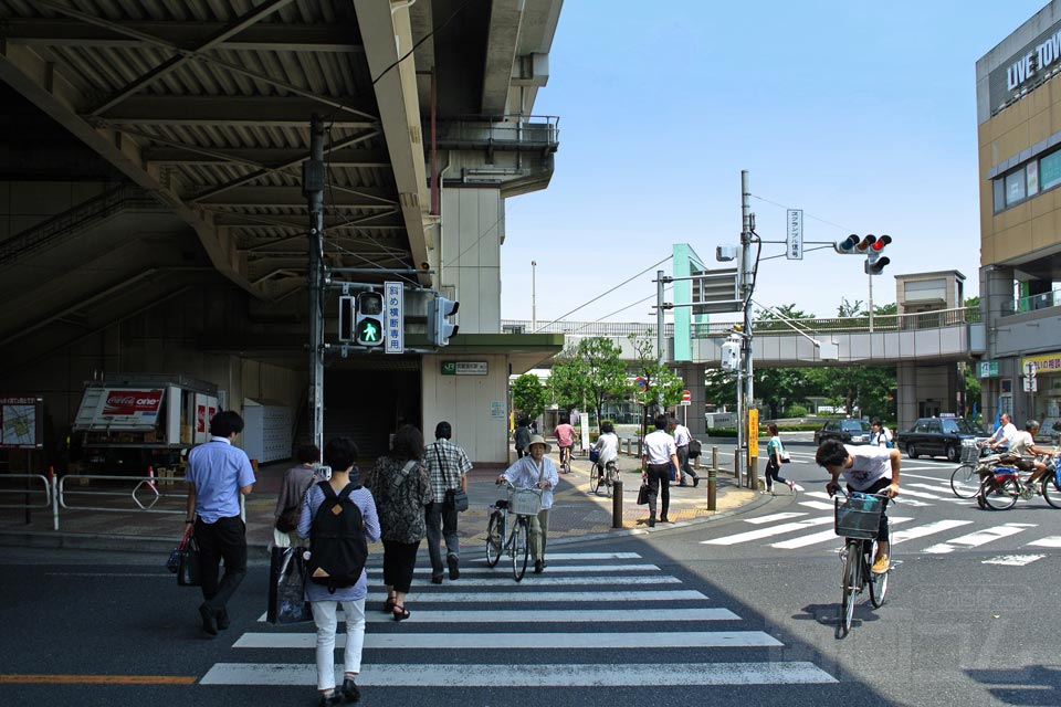 JR武蔵浦和駅東口前