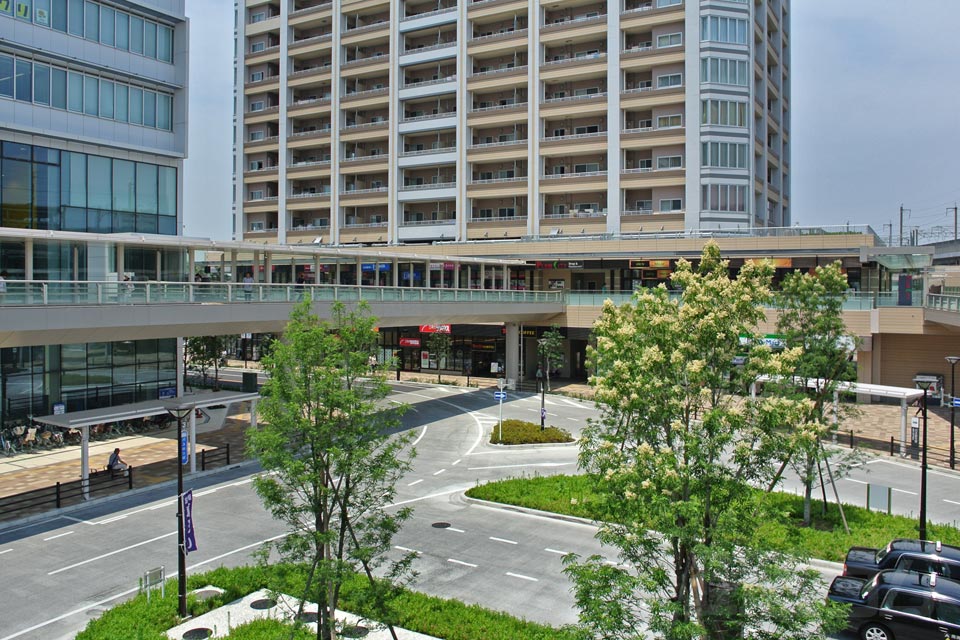 JR武蔵浦和駅西口前