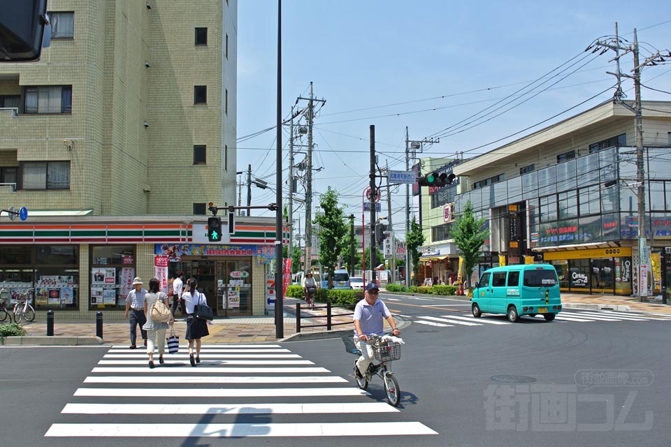 武蔵浦和駅西口交差点
