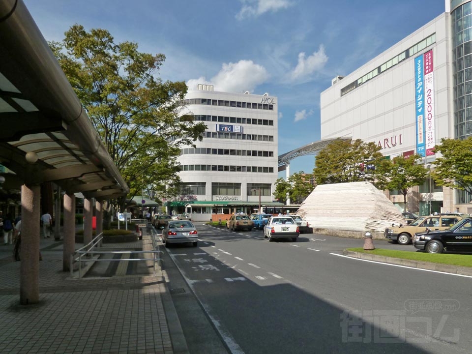 東武草加駅東口前