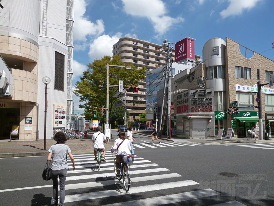 東武草加駅東口前