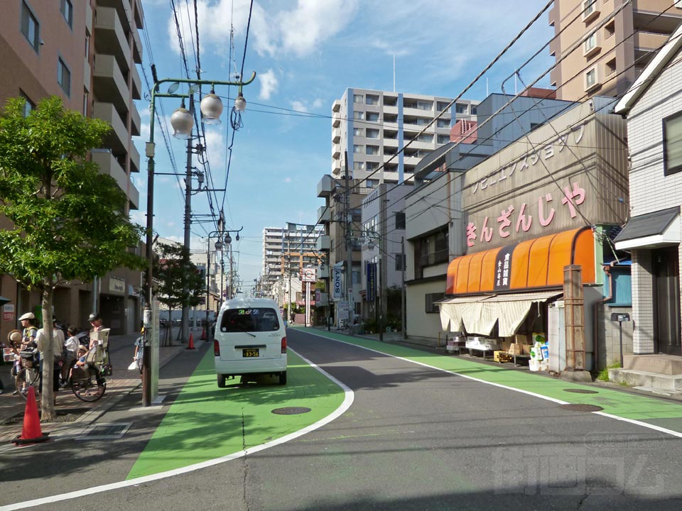 草加宿本通り商店街(住吉商店街)