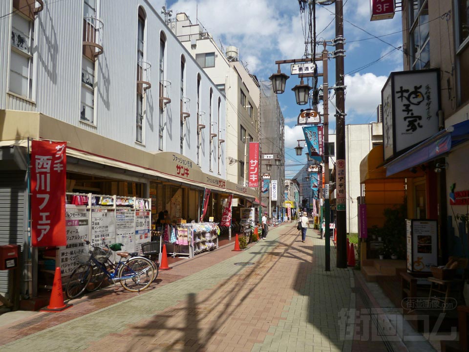 草加駅前一番通り商店街