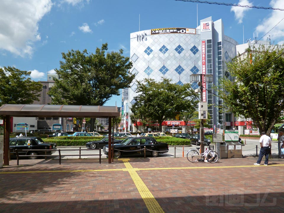 東武草加駅西口前