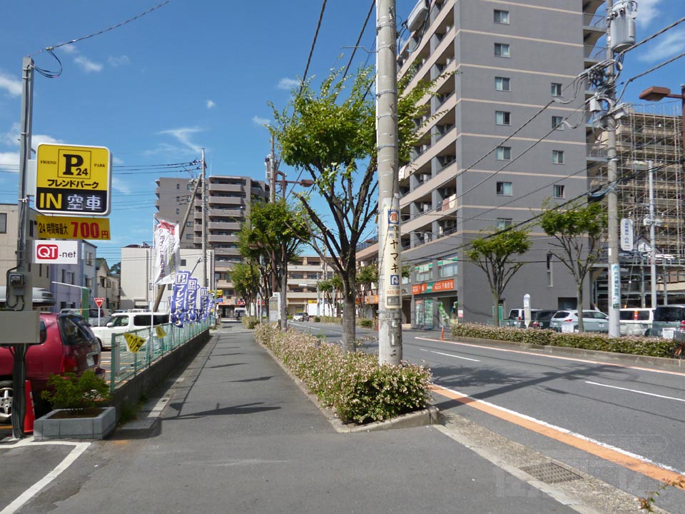 草加駅西口駅前通り