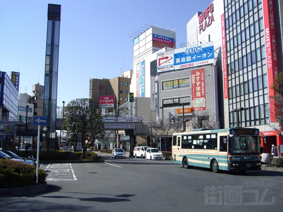 西武所沢駅西口前