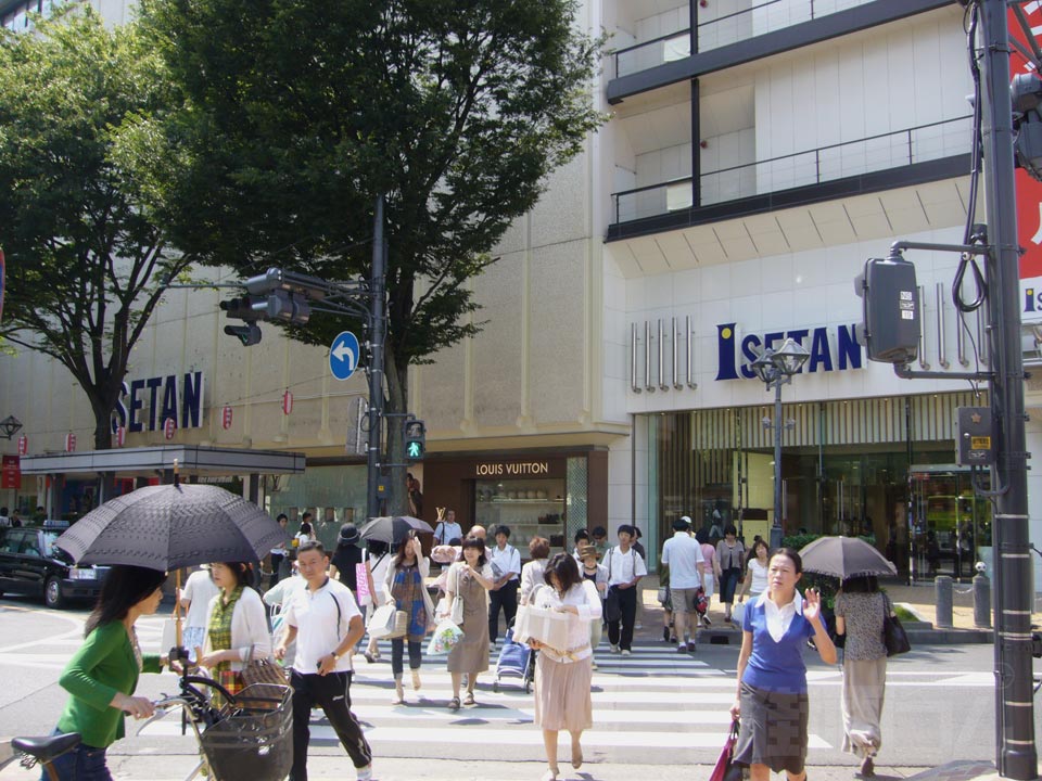 伊勢丹浦和店写真画像