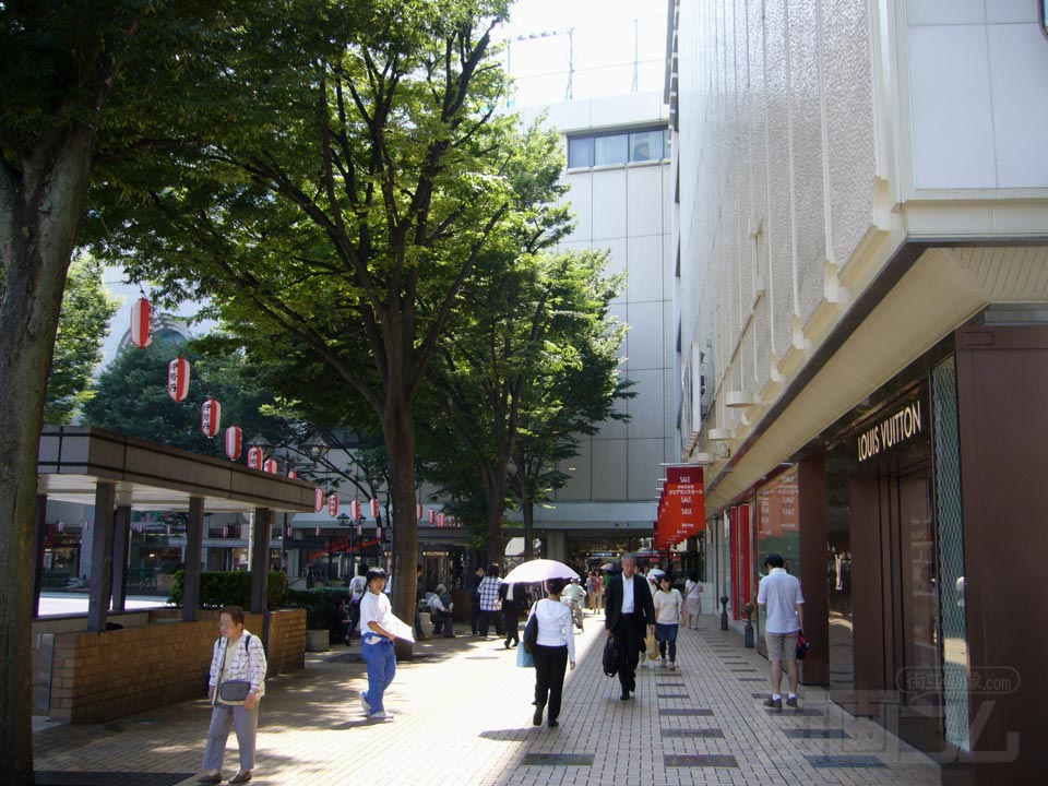 伊勢丹浦和店写真画像