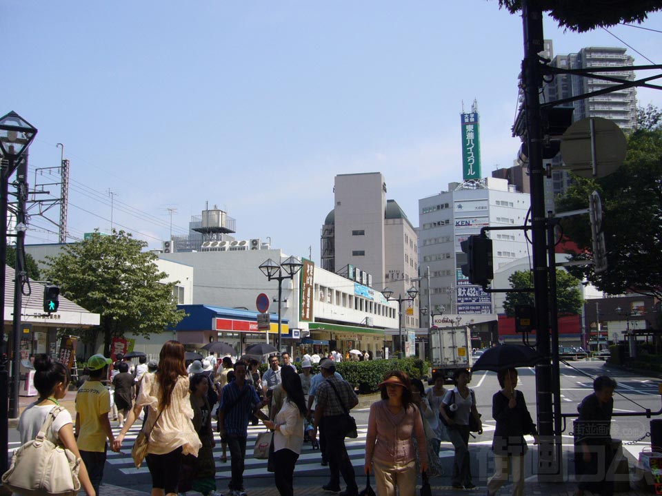 JR浦和駅西口写真画像