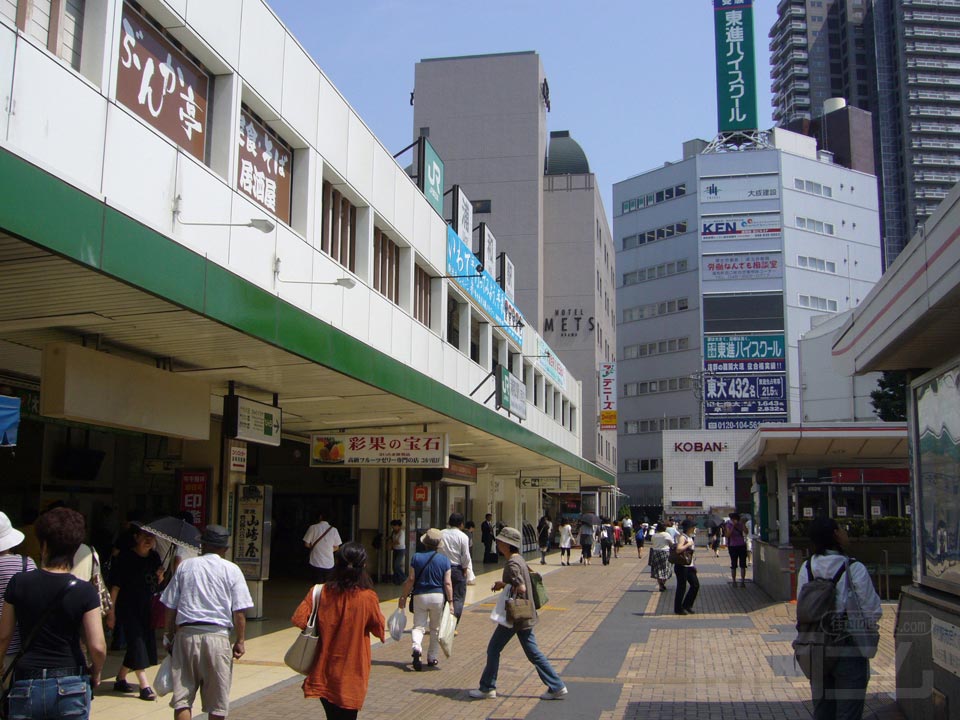 JR浦和駅西口写真画像