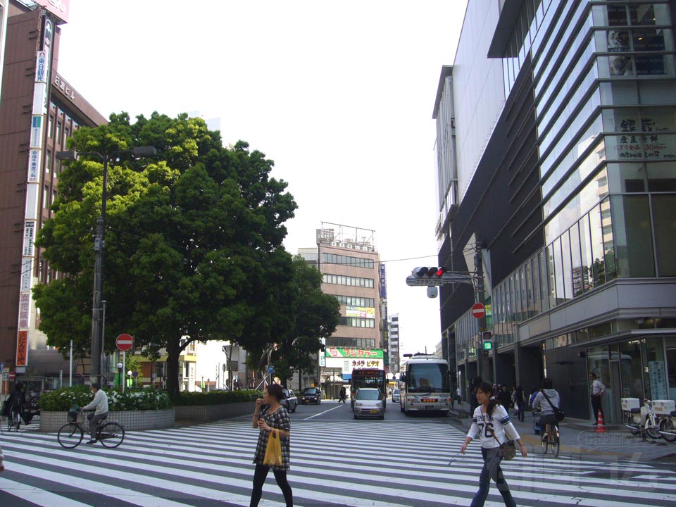 京成千葉中央駅北口写真画像