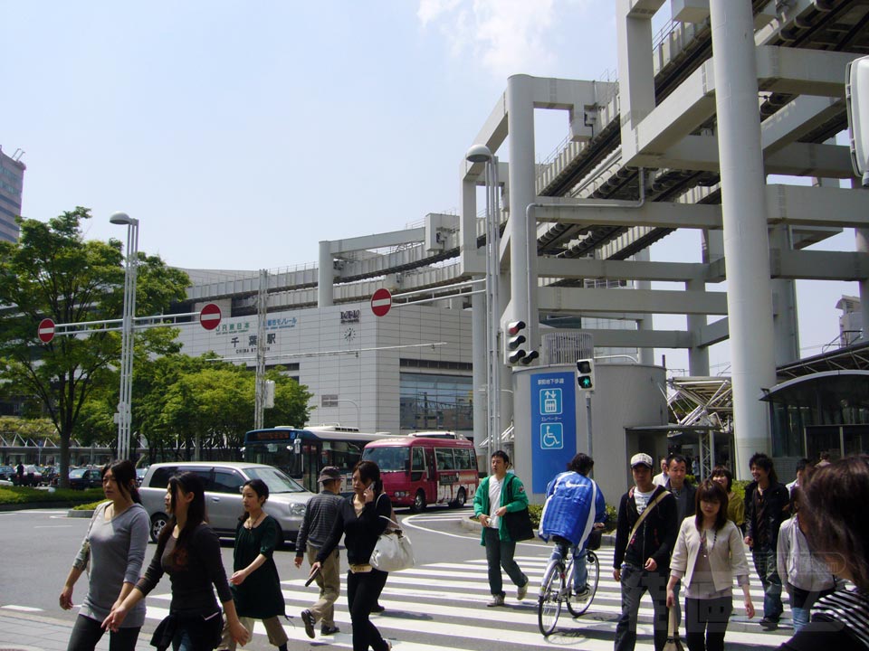 千葉駅前交差点