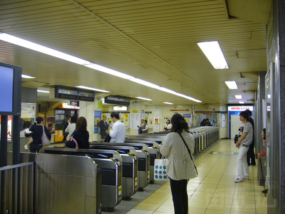 JR船橋駅改札口