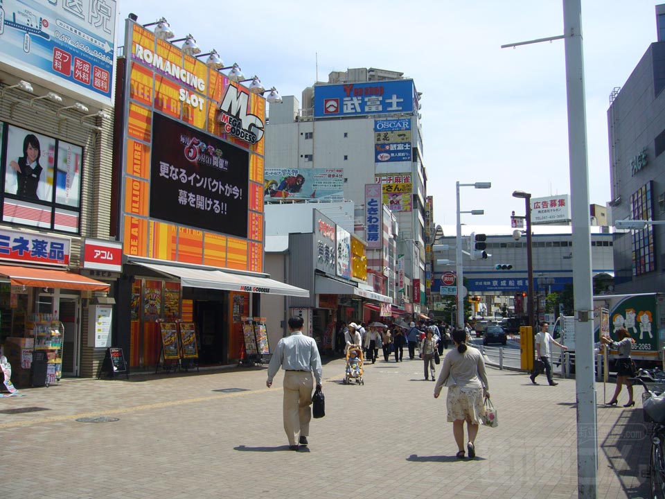 JR・東武船橋駅南口前