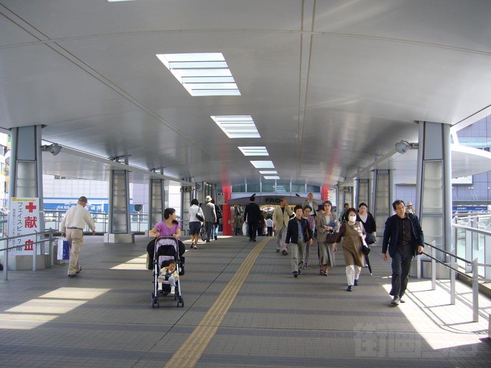 JR・東武船橋駅南口前