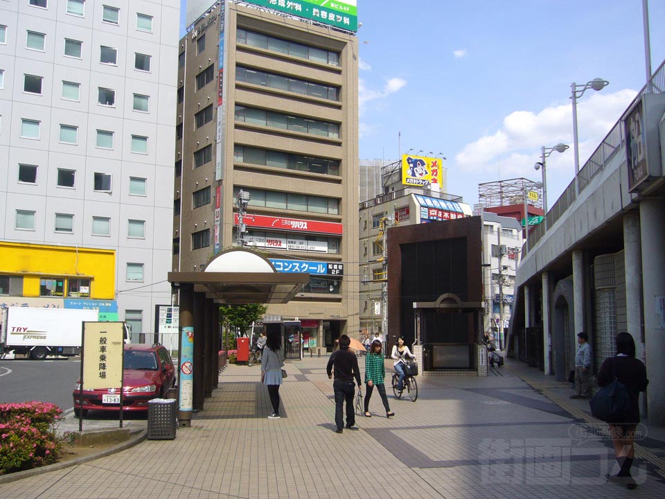 JR・東武船橋駅北口前