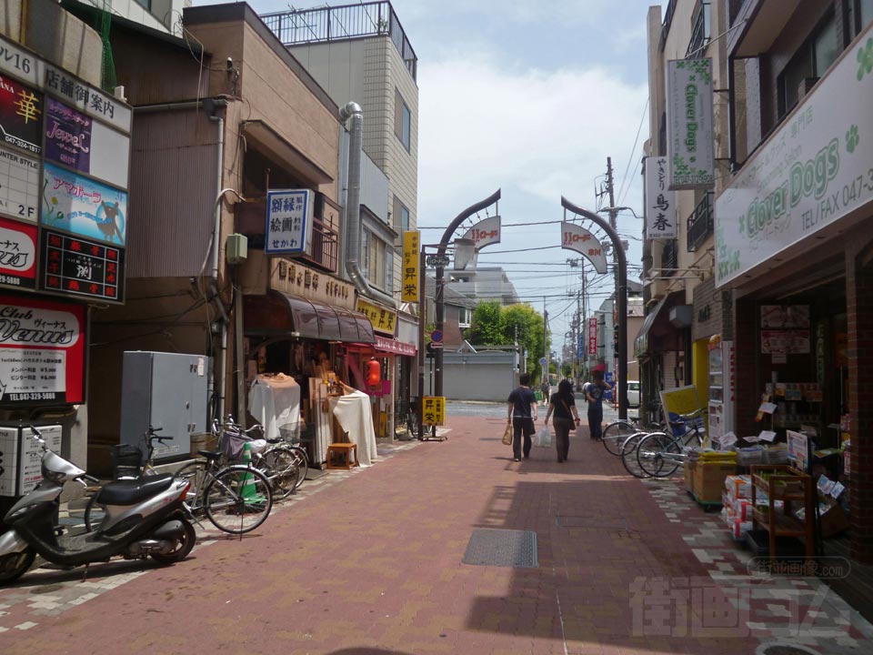 アイアイロード市川