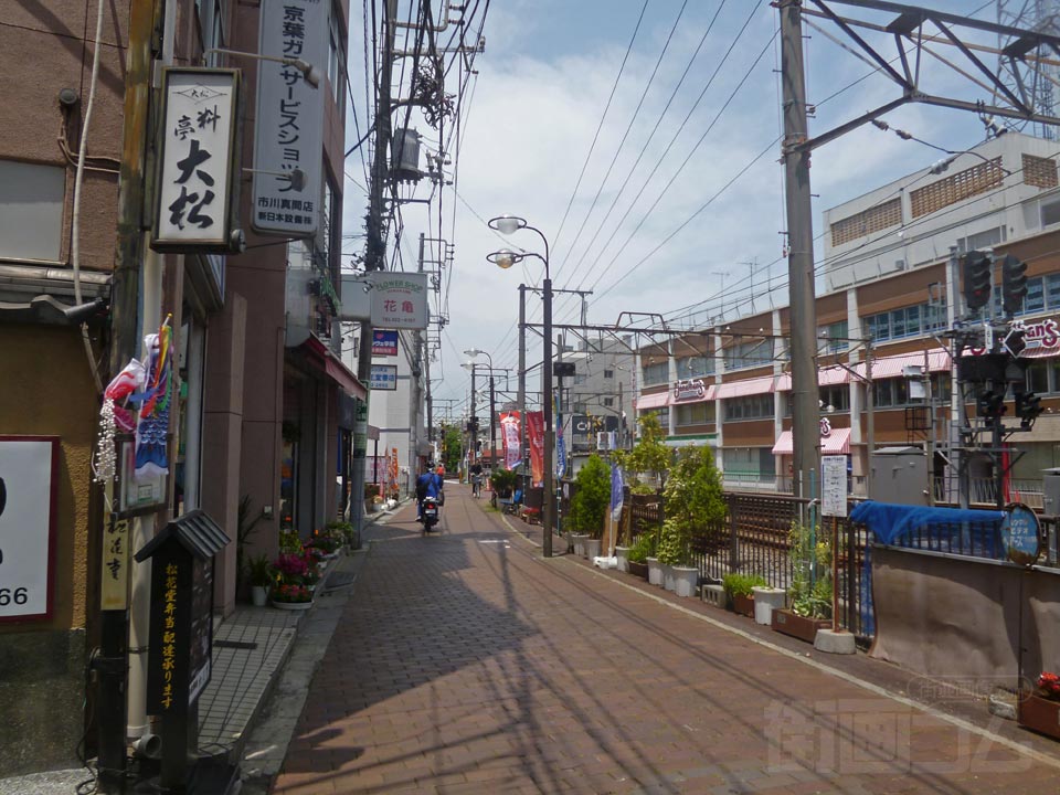 京成市川真間駅前
