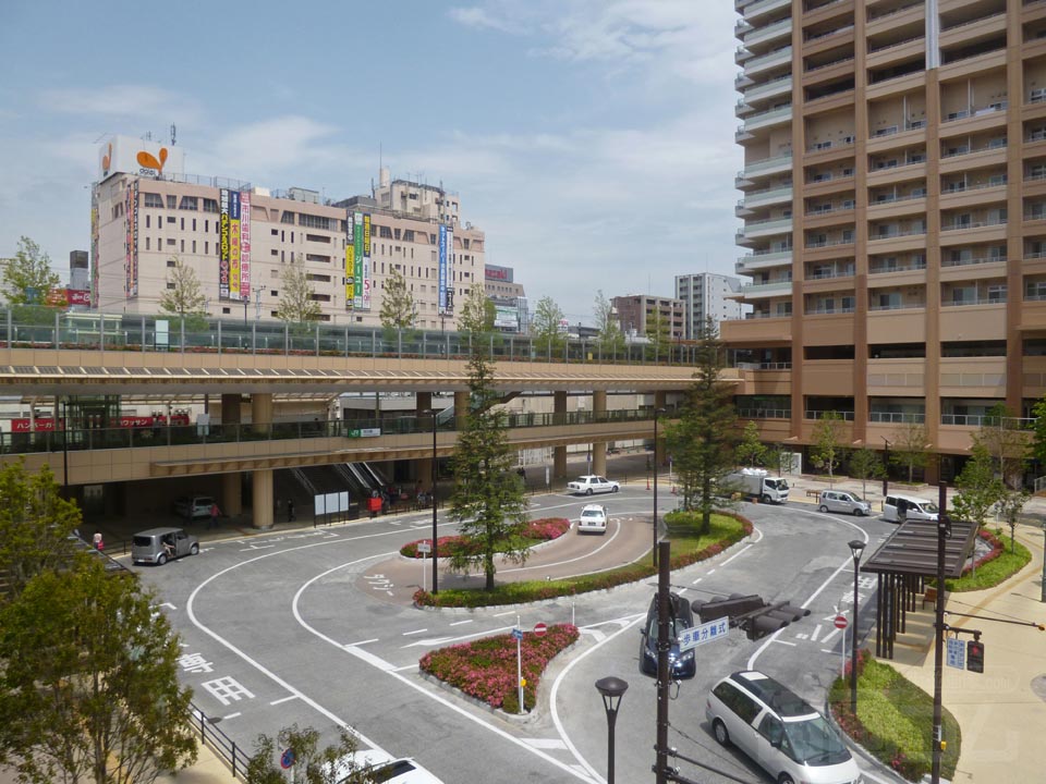 JR市川駅南口