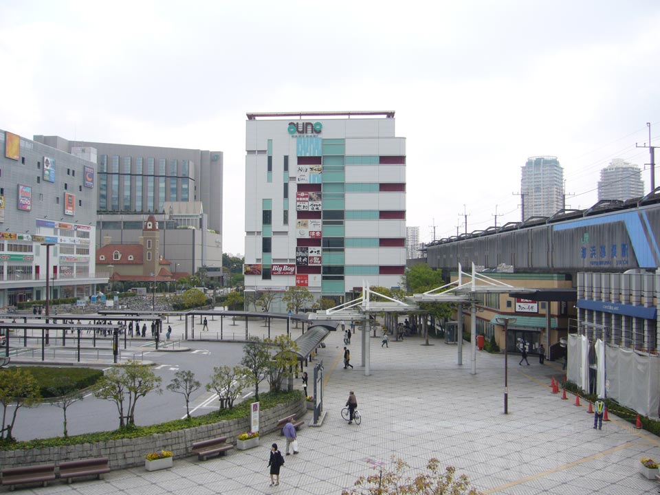 JR海浜幕張駅北口