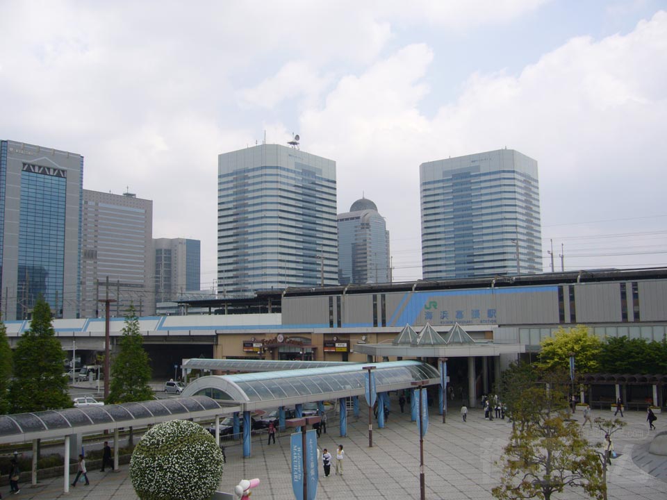 JR海浜幕張駅南口
