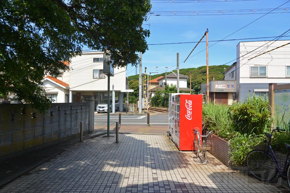 銚子電鉄観音駅前