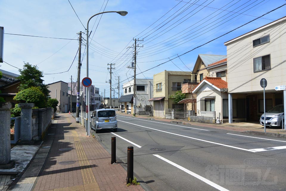 銚子電鉄観音駅前