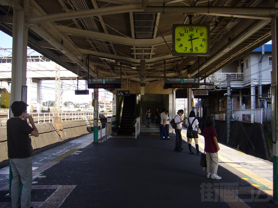 JR北柏駅ホーム写真画像