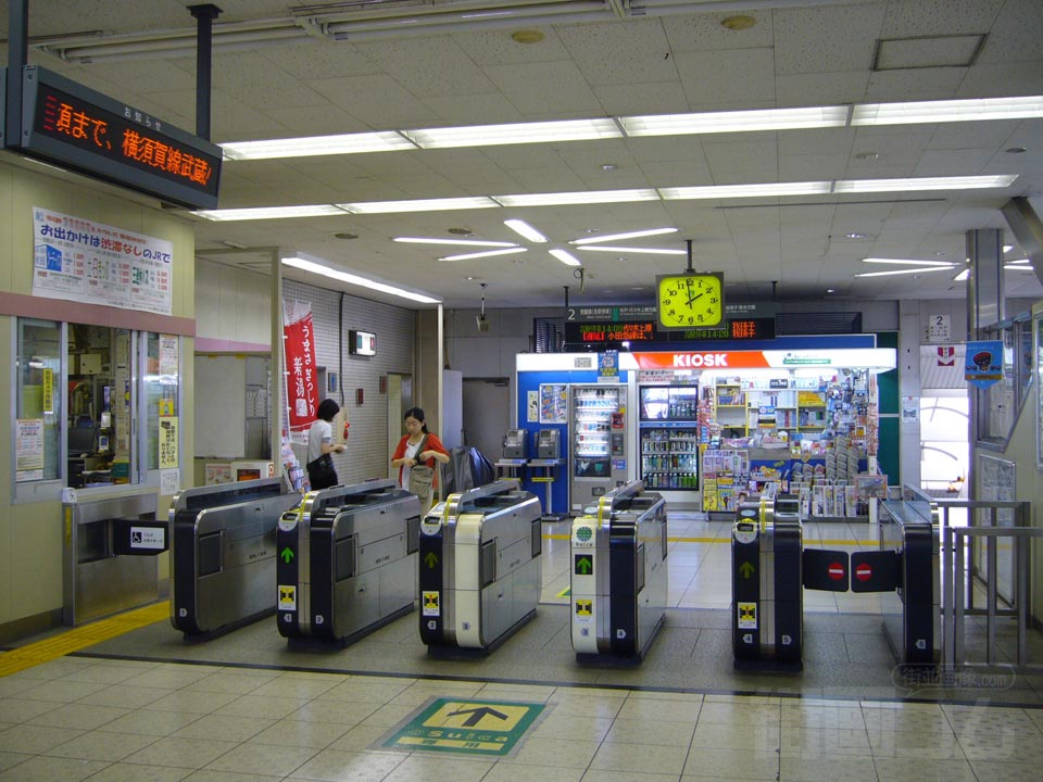 JR北柏駅改札口写真画像