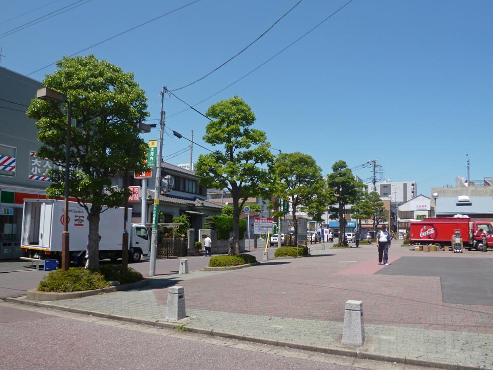 JR北松戸駅西口前