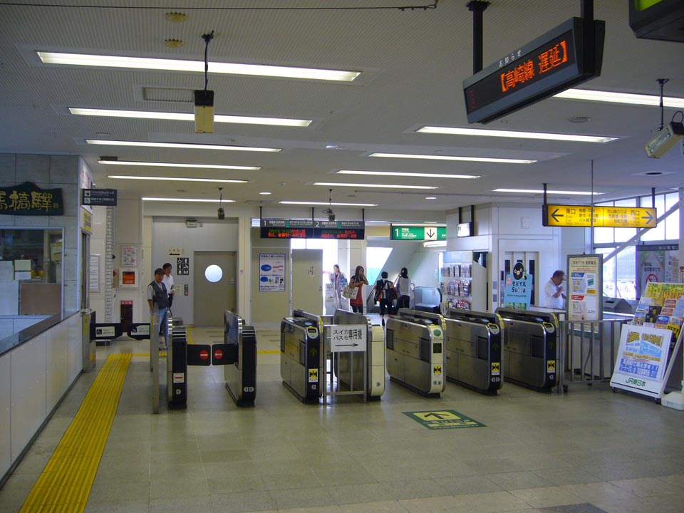 JR馬橋駅改札口写真画像