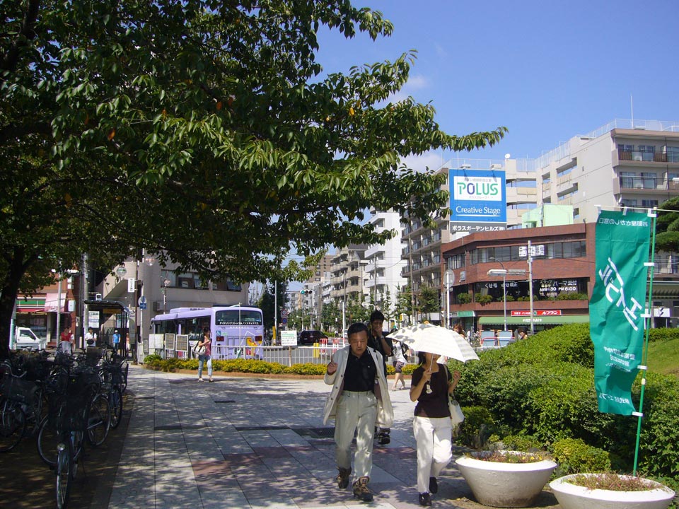 JR・流鉄馬橋駅西口前写真画像