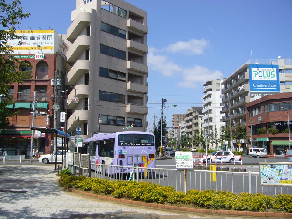 JR・流鉄馬橋駅西口前写真画像