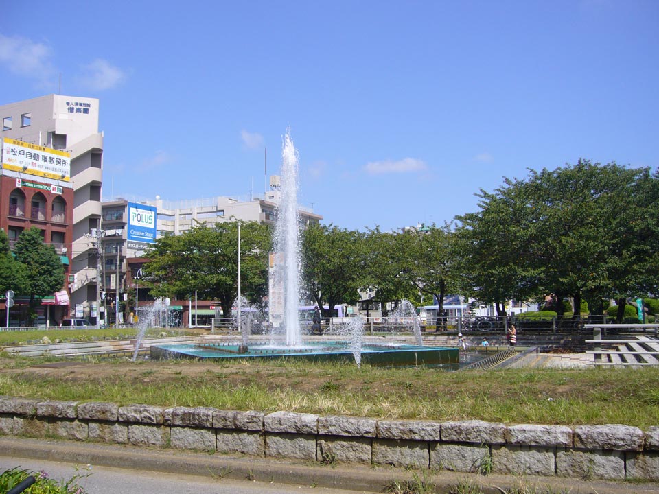 JR・流鉄馬橋駅西口前写真画像