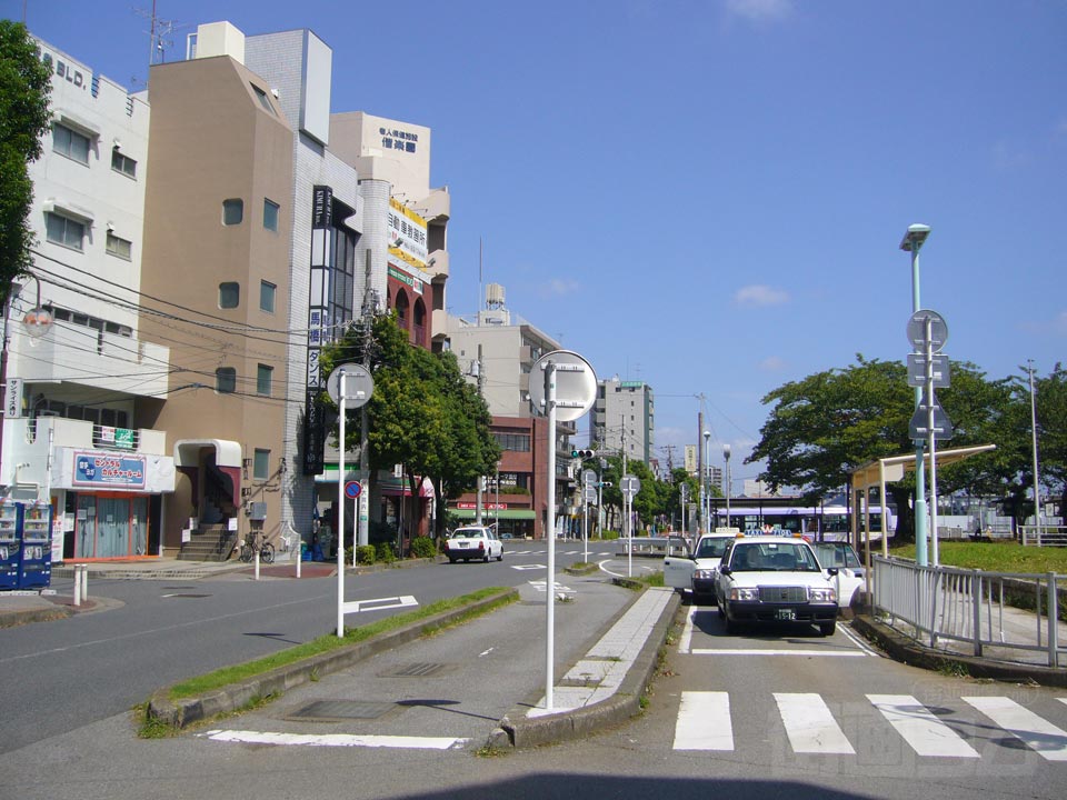JR・流鉄馬橋駅西口前写真画像